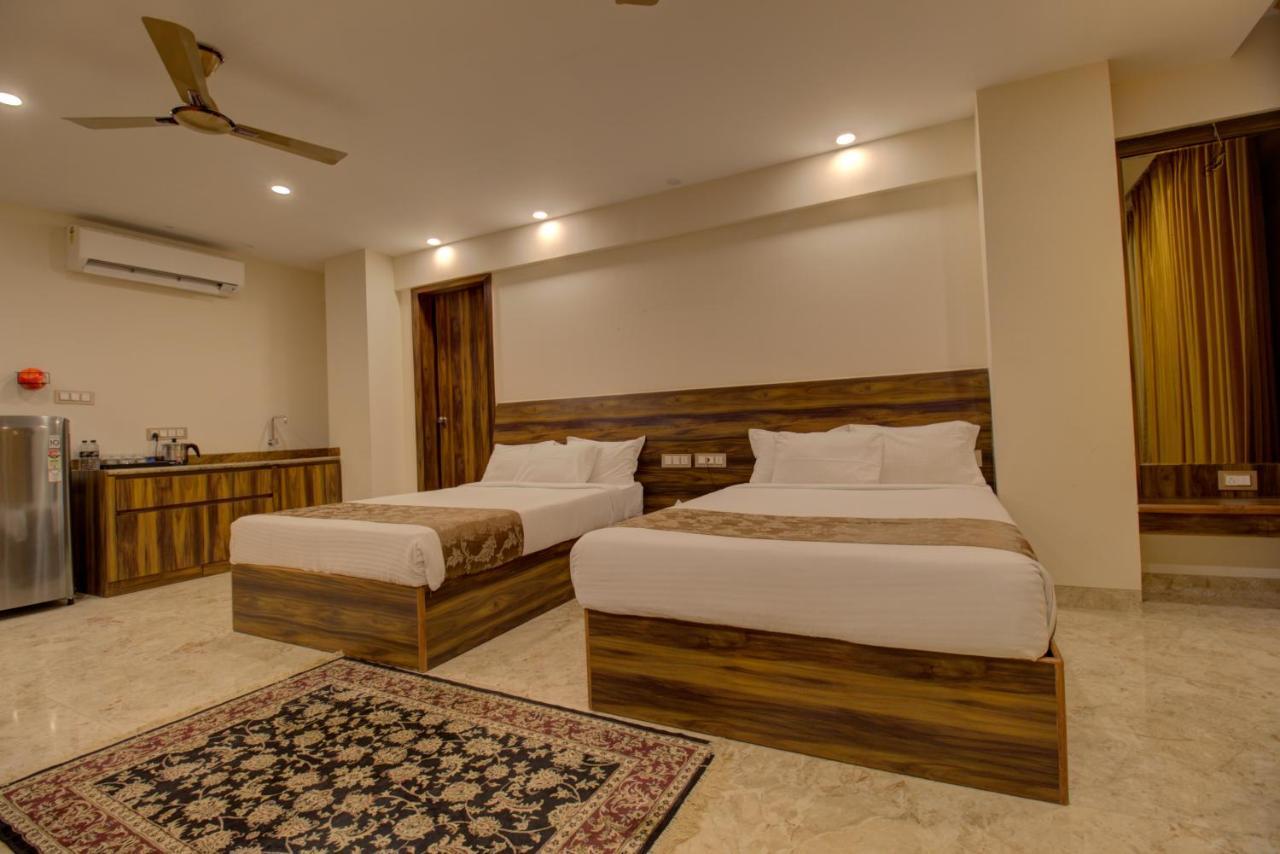 Greenstones Boutique Hotel Nashik Esterno foto